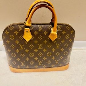 Authentic PreLoved Louis Vuitton Brown Canvas Monogram Alma PM Bag.